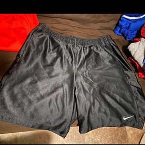 Nike Gym Shorts Black Size XL